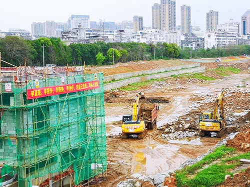 汛期襲來(lái)，這支鐵軍在譜寫(xiě)風(fēng)雨戰(zhàn)歌