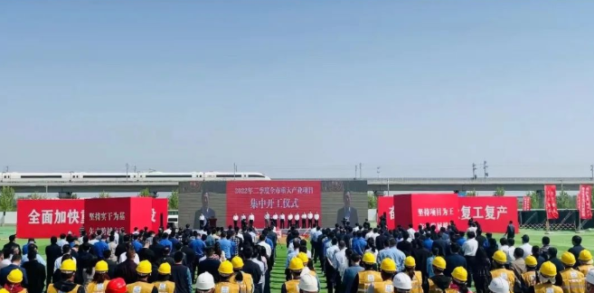 東方日升、晶科、阿特斯同時擴產(chǎn)！