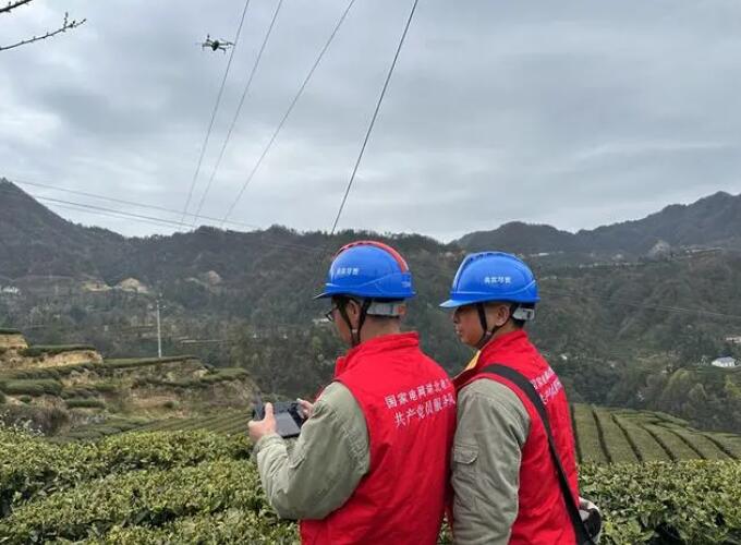 國網湖北電力公司微儲能型末端電網低電壓治理裝置提升供電質量