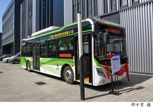 到2025年力爭發(fā)展燃料電池汽車超過10000輛，《上海交通領(lǐng)域氫能推廣應(yīng)用方案》發(fā)布