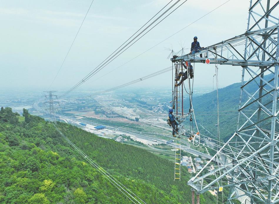 國網陜西電力公司推進電網建設，助力能源綠色轉型