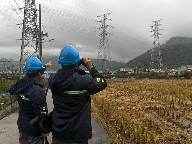 國網(wǎng)平陽供電供電全力迎戰(zhàn)臺風(fēng) 保障電網(wǎng)安全