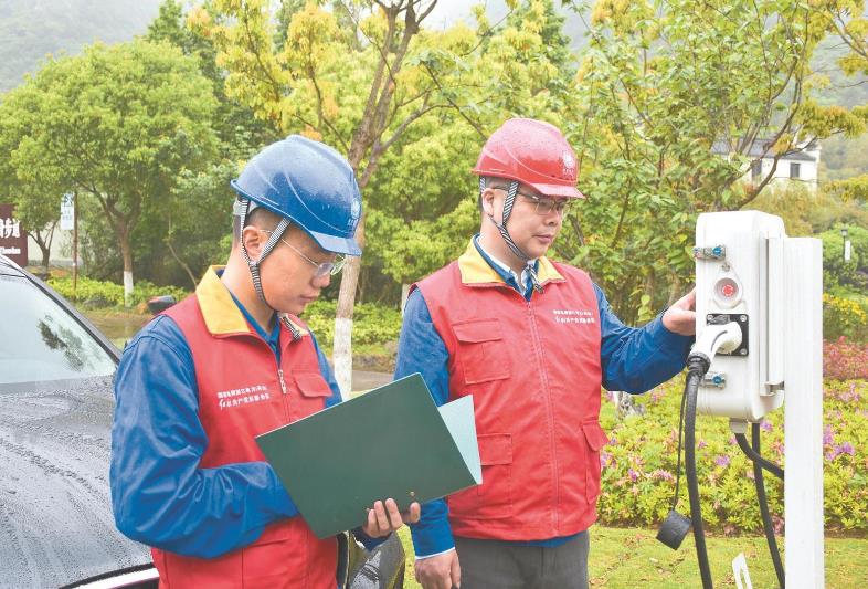 陳鳴：“空心村”變“開心村”，供電服務(wù)總相伴