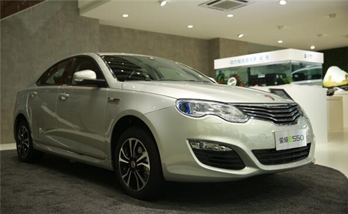 2016上半年新能源乘用車(chē)銷(xiāo)售12.04萬(wàn)輛 技術(shù)品質(zhì)將成新驅(qū)動(dòng)力